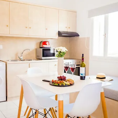 Santorini's Diamond Tatil Evi