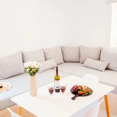 Santorini's Diamond * Karterados (Santorini)