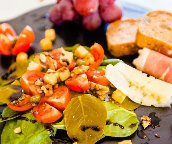 Santorini's Diamond Semesterbostad Karterados (Santorini)