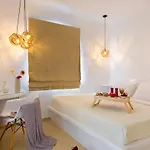 Santorini's Diamond 度假居 卡特瑞杜斯